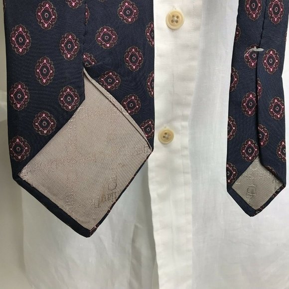 Christian Dior Blue 3.5" x 58" Diamond Print - Picture 5 of 8